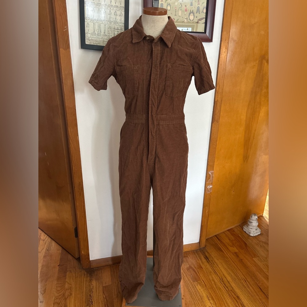 BDG by Urban Outfitters: 100% Cotton Corduroy Jumpsuit SZ.S (CHOCOLATE BROWN)